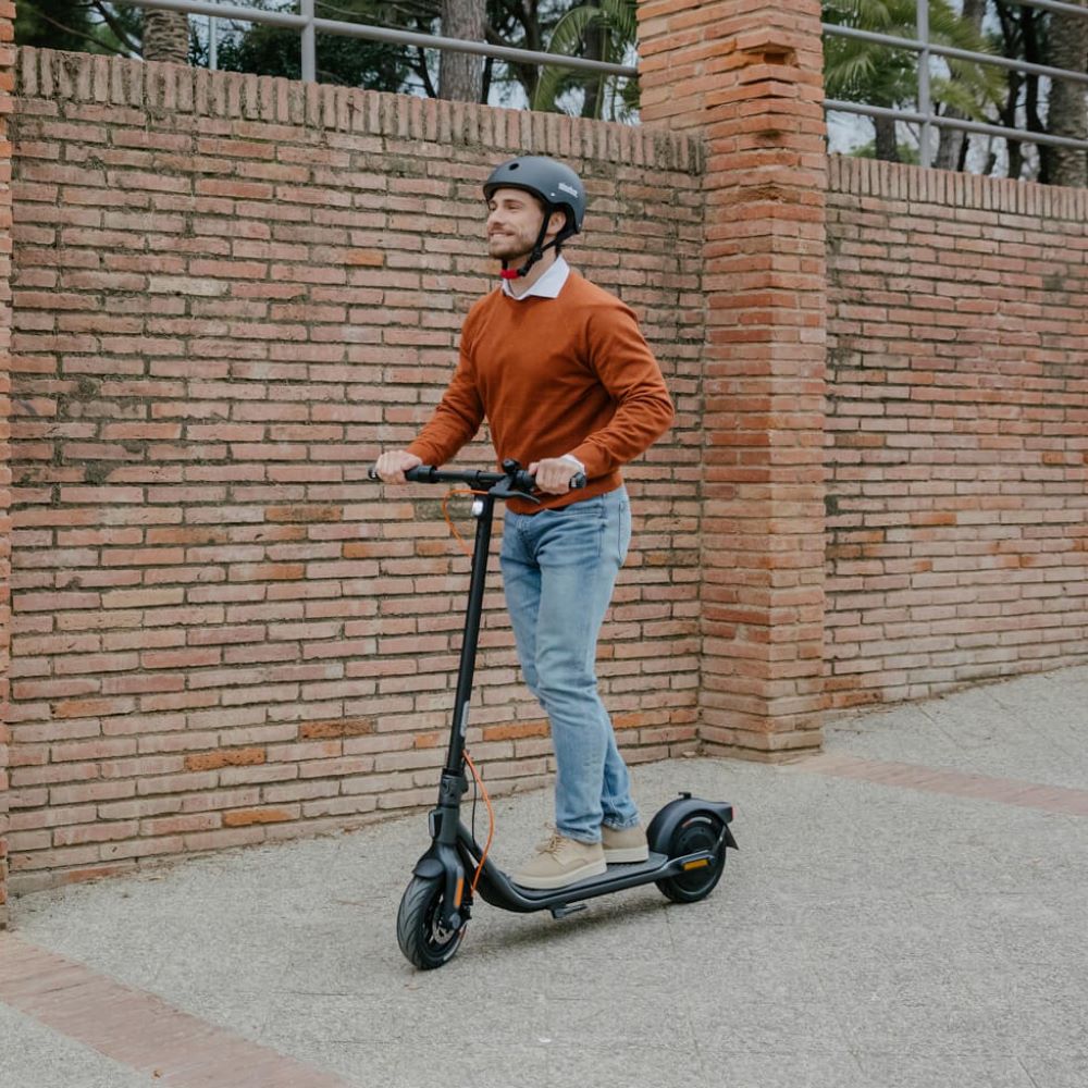 Segway Ninebot Electric KickScooter F2 Plus