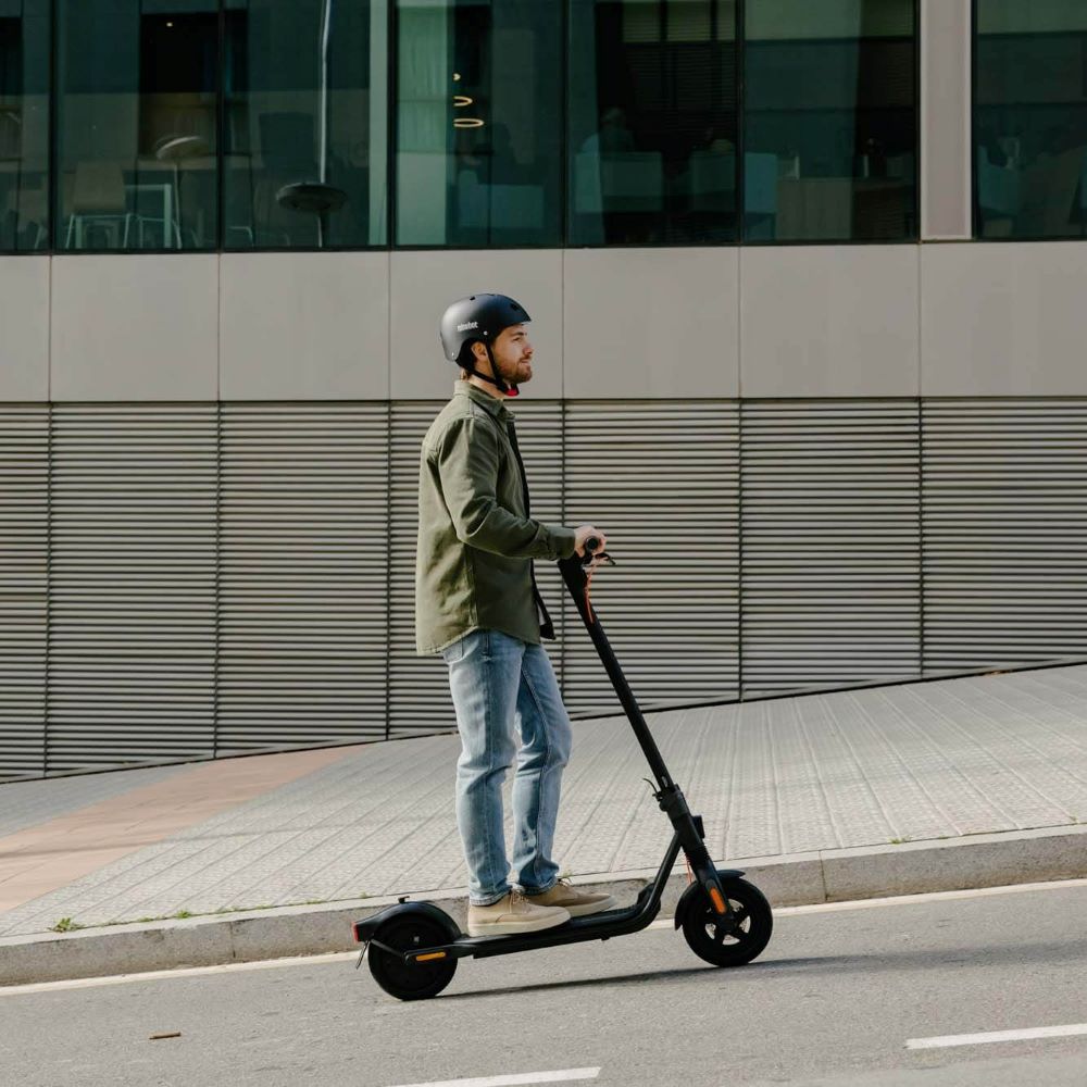 Segway Ninebot Electric Kick Scooter F2 Pro